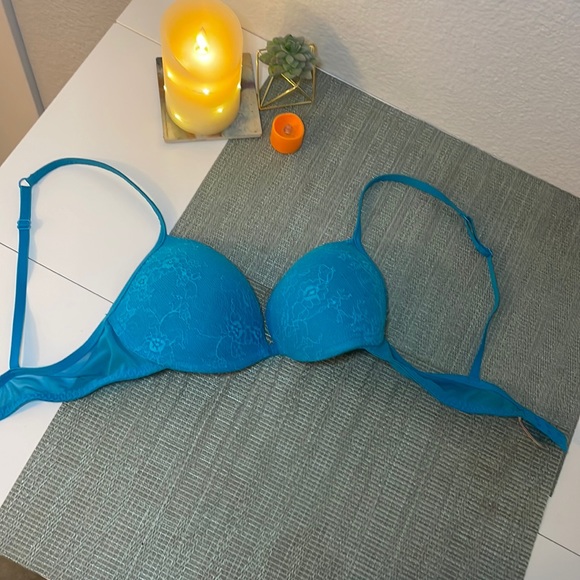 Sexy Aqua Lace Push-Up Bra - Picture 10 of 16